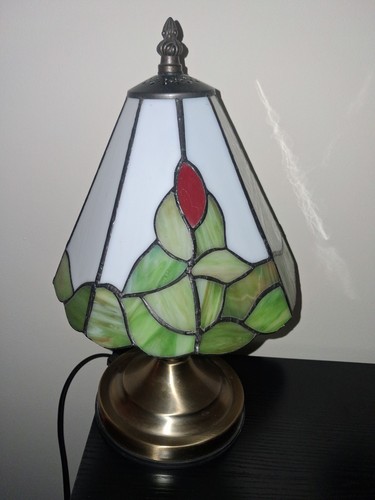 Tiffany style table lamp with - lamp,